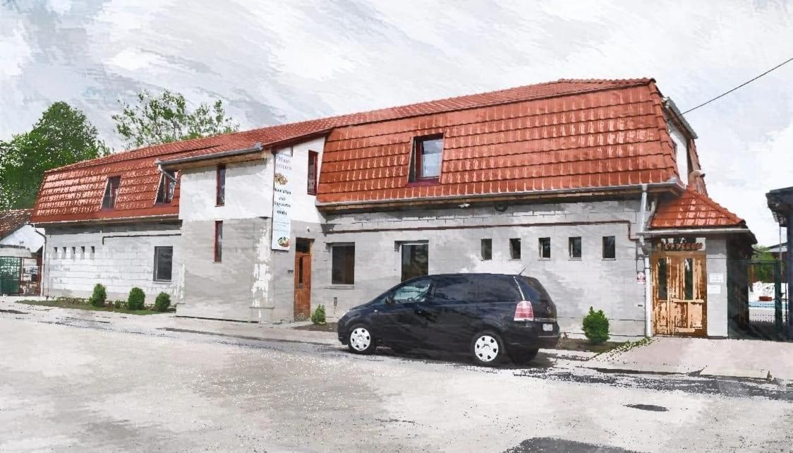 Fuerdo Panzio Bed & Breakfast Karcag Luaran gambar